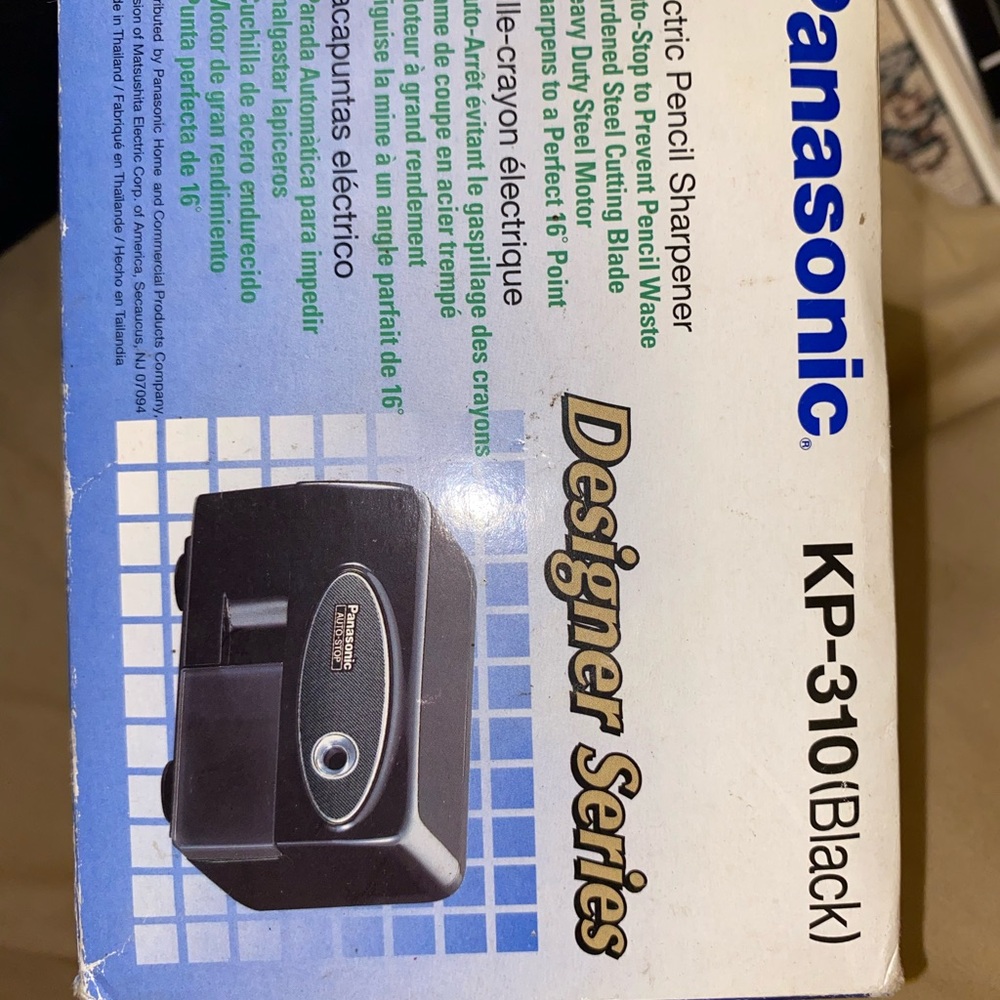 Panasonic KP-310 Electric Pencil Sharpener - Black - Picture 3 of 5
